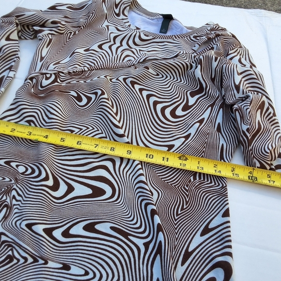 Wild Fable Swirl Optical Illusion Bodycom Dress M NEW - Picture 12 of 14
